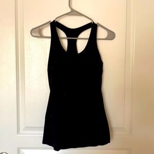 Lululemon Workout top w built in bra